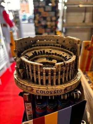 Colosseo — Riproduzione in Pietra Scura