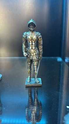Cavaliere Medievale — Armatura di Piastre, Statuetta in Peltro
